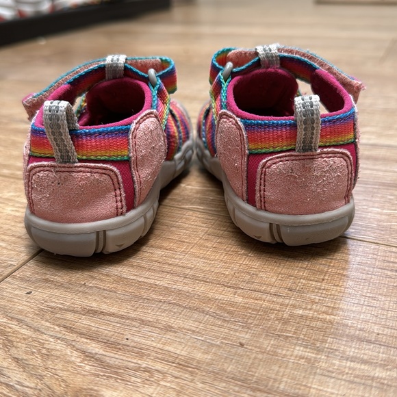 Keen Seacamp II CNX - Rainbow Sz 6 - Picture 4 of 6